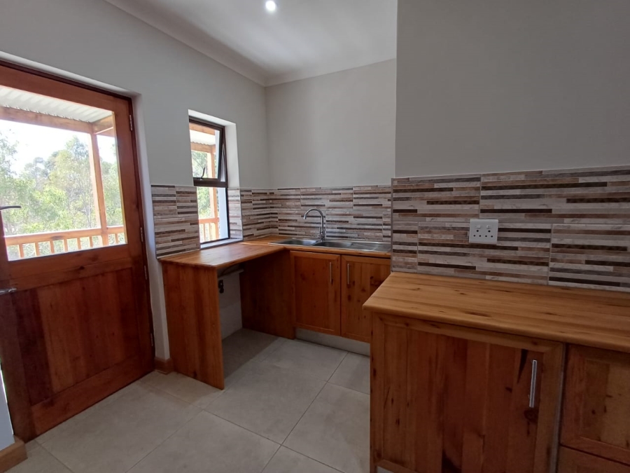 To Let 2 Bedroom Property for Rent in Albertinia Western Cape